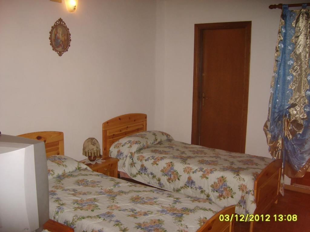 Antico Albergo Sant'Antonio Fonzaso Szoba fotó